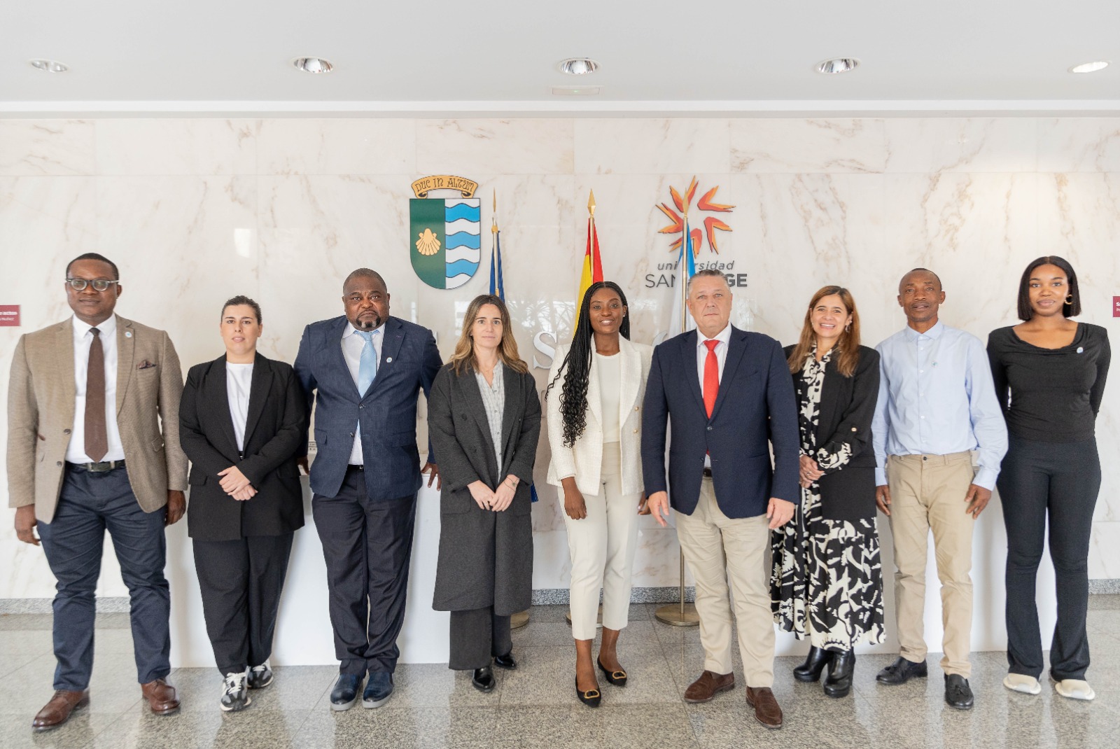 LA CELULA DE EJECUCIÓN DEL PROYECTO DE APOYO A LA MODERNIZACIÓN DE LAS FINANZAS PUBLICAS VISITA LA ESCUELA DE FINAZAS “EF BUSINESS SCHOOL” DE LA CORUÑA PARA LA CAPACITACIÓN DEL PERSONAL DEL MINISTERIO DE HACIENDA Y PRESUPUESTOS