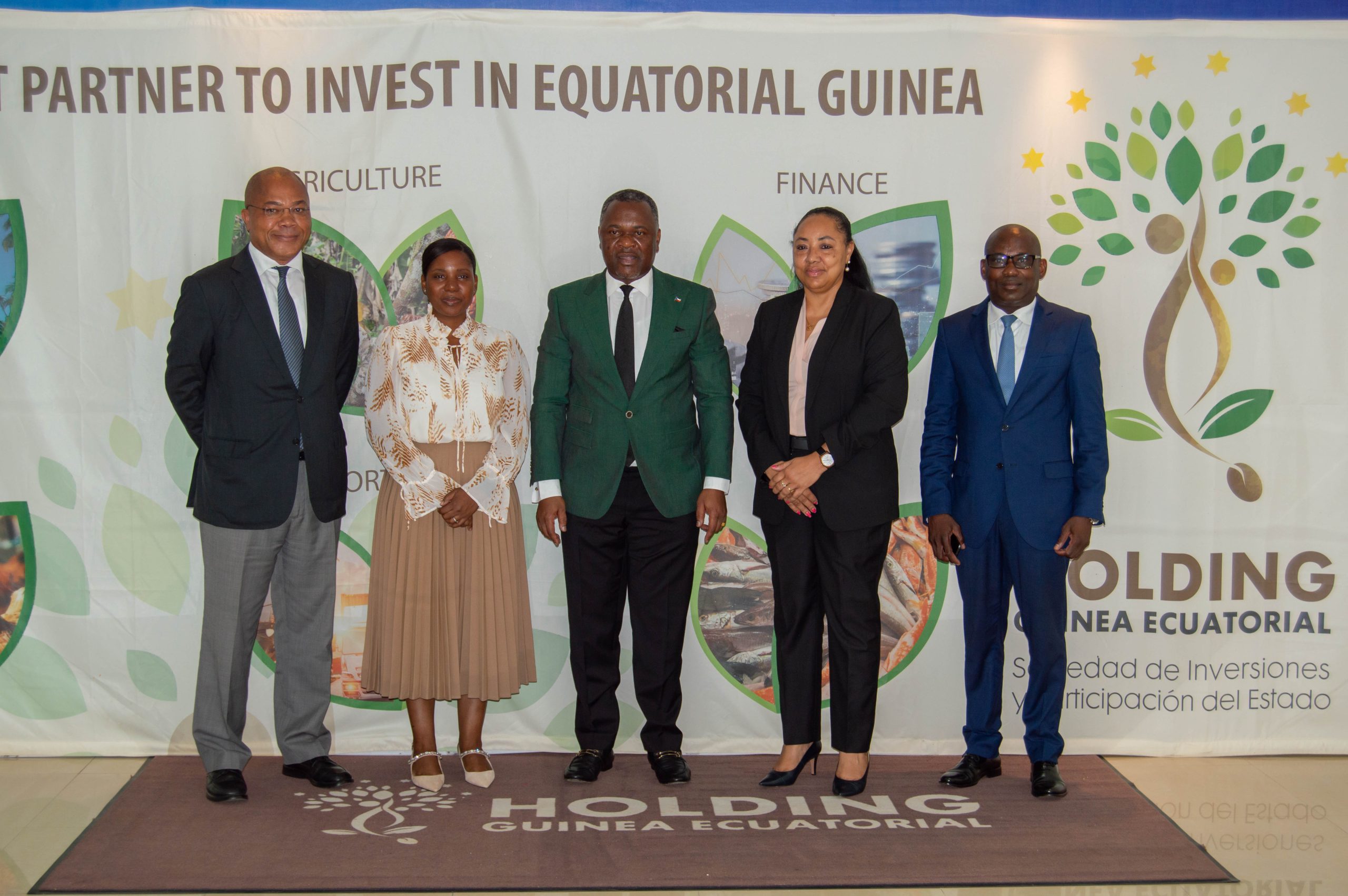 EL VICEMINISTRO DE HACIENDA PRESIDE EL ACTO DE ENTREGA DE DESPACHOS EN HOLDING GUINEA ECUATORIAL    