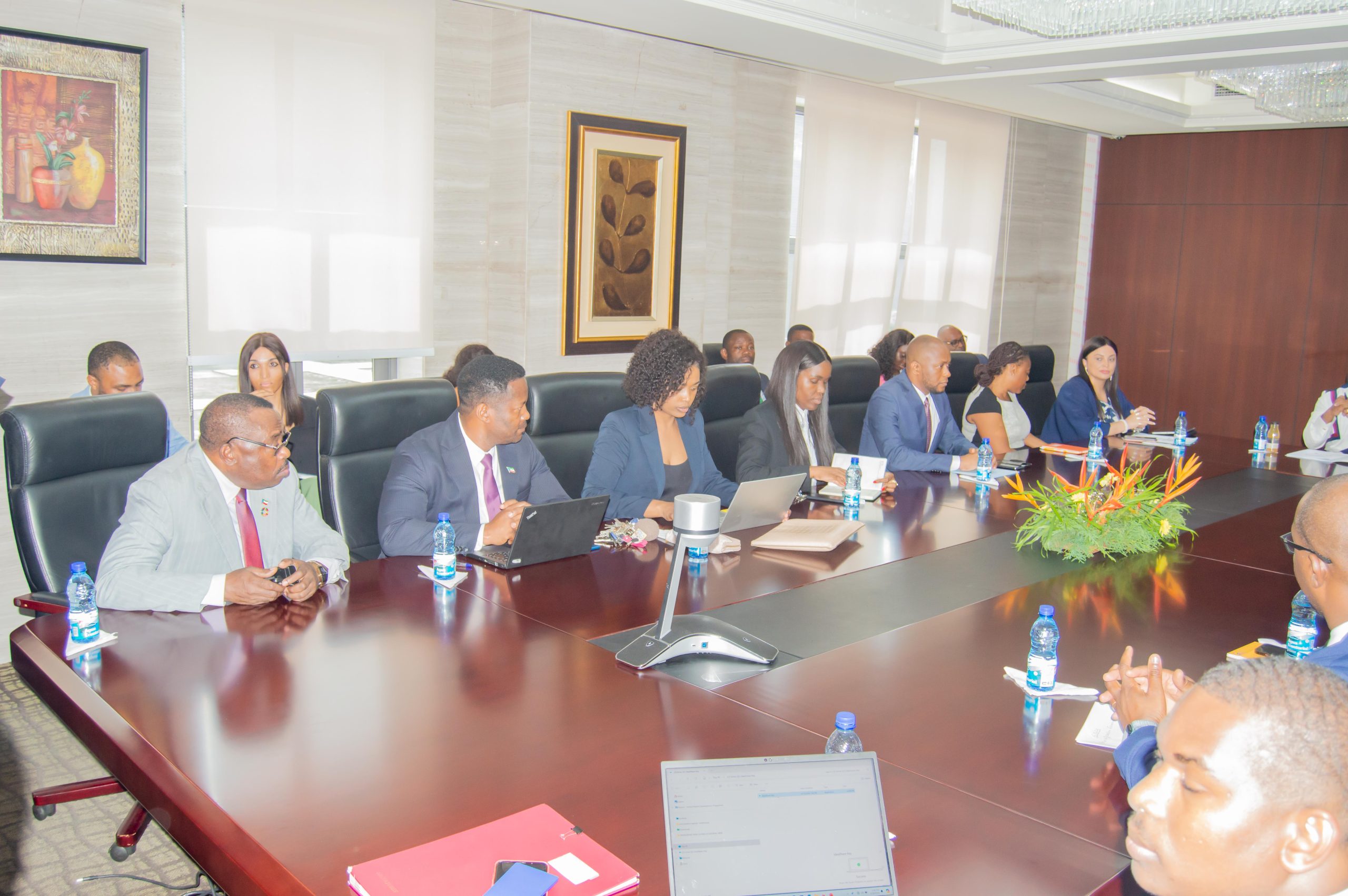 REUNIÓN MULTISECTORIAL CON LA DELEGACIÓN DE PNUD EN LA SEDE DEL MINISTERIO HACIENDA, PLANIFICACIÓN Y DESARROLLO ECONÓMICO