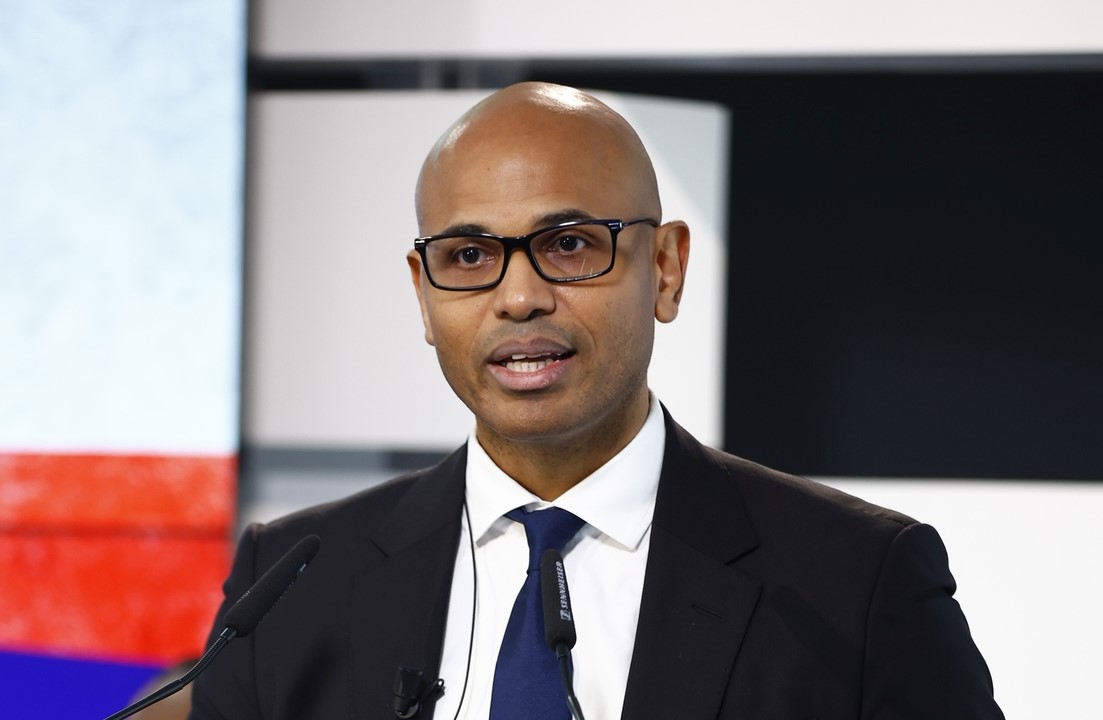 Exmo. Sr Don IVÁN BACALE EBE MOLINA