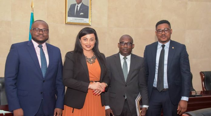 TRASPASO DE CARPETAS EN LA DIRECCIÓN GENERAL DE BANCAS, SEGUROS Y REASEGUROS DEL MINISTERIO DE HACIENDA Y PRESUPUESTOS