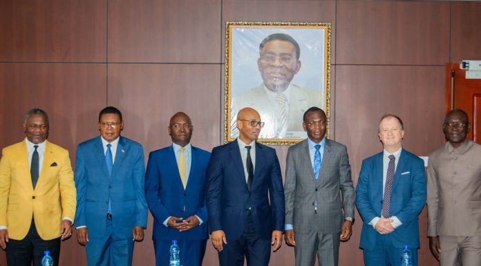 AUDIENCIA DE LOS RESPONSABLES DE HACIENDA Y TRABAJO CON UNA ALTA DELEGACIÓN DE LA OIT