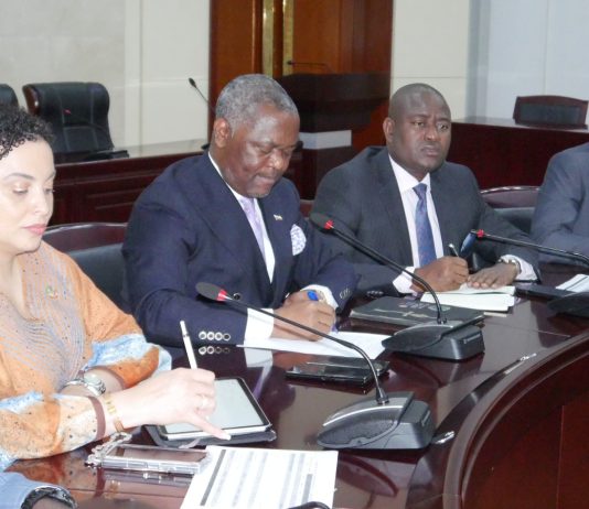 EL VICEMINISTRO DE HACIENDA REITERA LA OBLIGATORIEDAD DE LAS ENTIDADES AUTÓNOMAS DE INGRESAR EL 10% DE SUS INGRESOS AL TESORO PÚBLICO