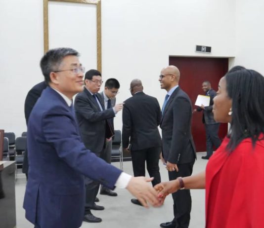 GUINEA ECUATORIAL Y LA REPÚBLICA POPULAR DE CHINA INICIAN NEGOCIACIONES PARA UN ACUERDO BILATERAL DE REDUCCIÓN TOTAL DE ARANCELES ADUANEROS